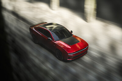 Factory-custom Attitude: Dodge Debuts Satin Black Hood Graphic, Fratzog Dual Stripes Options for SIXPACK-powered Charger Models